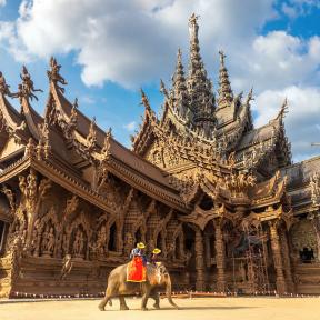 Thaiföld öt tartományt nyit meg a turisták előtt 